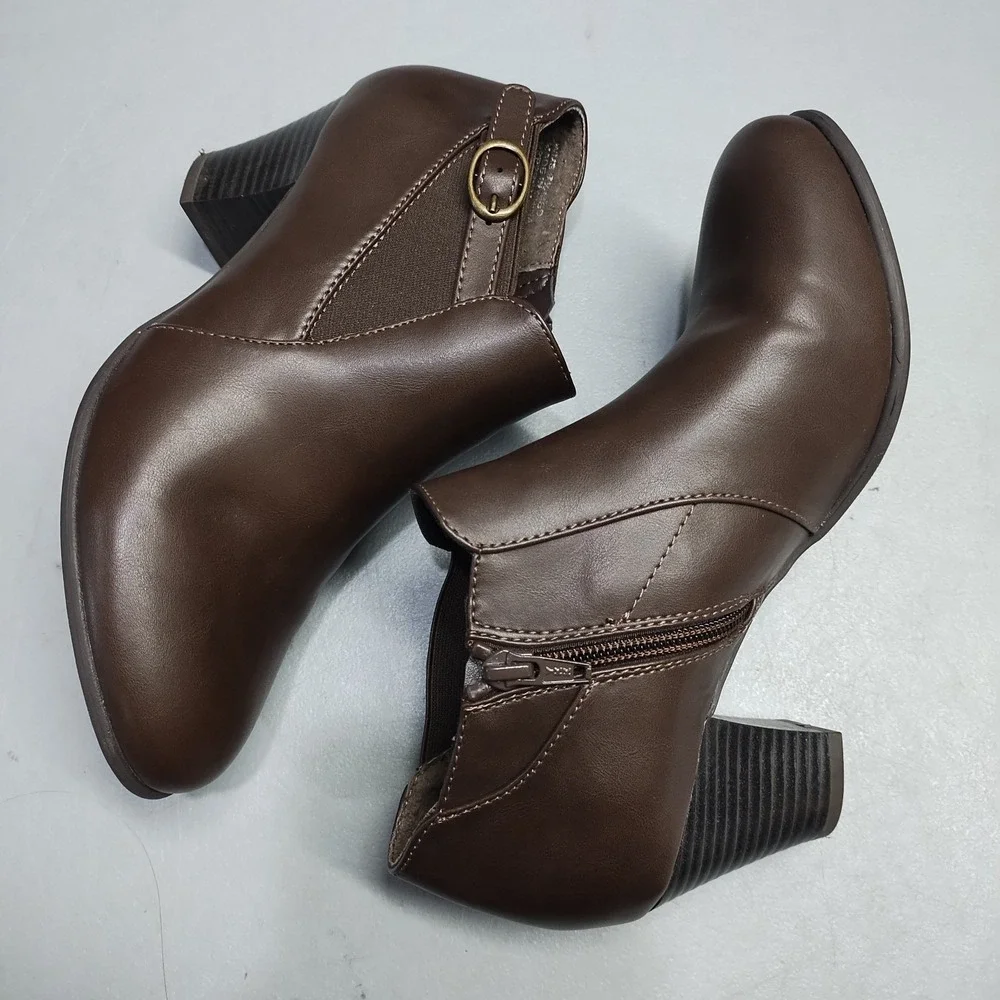 Croft & Barrow Ortholite Ankle Booties Womens Size 7.5M Brown Synthetic Side Zip